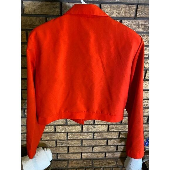 Jaclyn Smith Cropped Red Blazer‎ - Picture 2 of 5